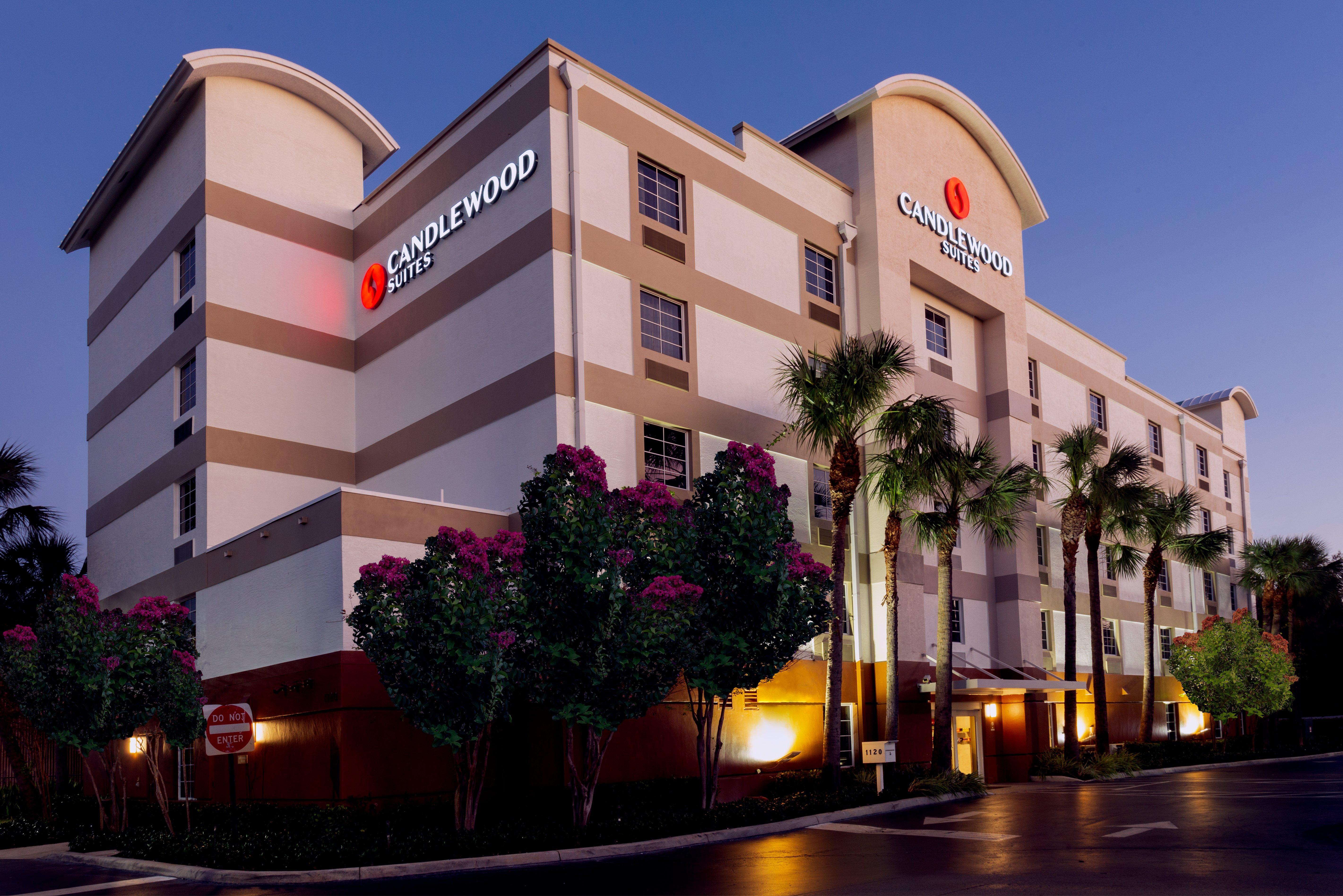Candlewood Suites Fort Lauderdale Airport-Cruise By Ihg Eksteriør billede